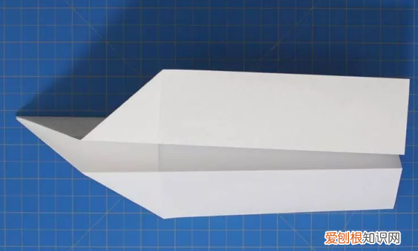御风者纸飞机怎么折，叠纸飞机怎么叠纸飞机?