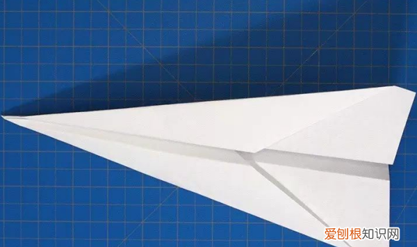 御风者纸飞机怎么折，叠纸飞机怎么叠纸飞机?