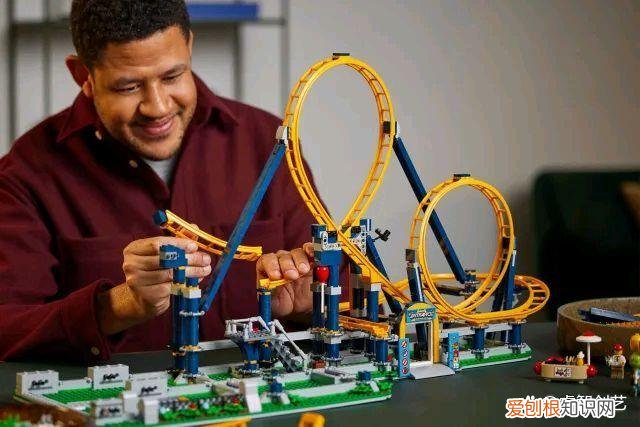 乐高推出「 Loop Coaster 环形云霄飞车」套组