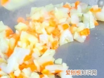 怎么做牛肉咖喱饭，牛肉土豆咖喱饭的家常做法