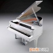水晶钢琴真的由水晶制成吗？