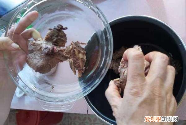 牛排炖汤的做法，怎样炖牛排汤好吃窍门