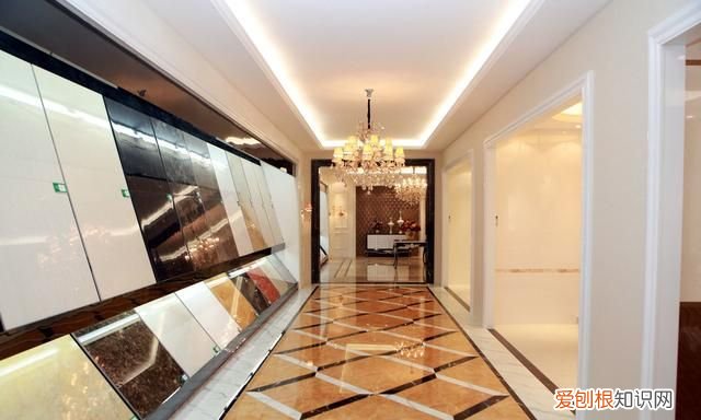 通体砖全抛釉砖玻化砖哪种最防滑 抛釉砖和玻化砖和通体砖哪个好