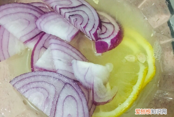 凉菜鱼皮的做法，凉拌鱼皮怎么做能变脆