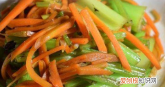 胡萝卜丝炒芹菜的做法，胡萝卜炒芹菜的家常做法大全怎么做好吃