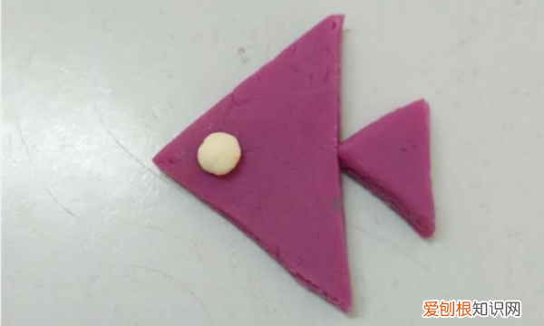 如何制作橡皮泥手工,100个简单的彩泥手工小制作