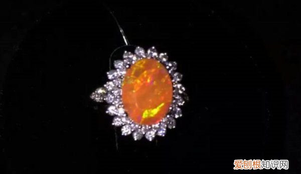 欧泊是什么石头，澳宝是什么宝石
