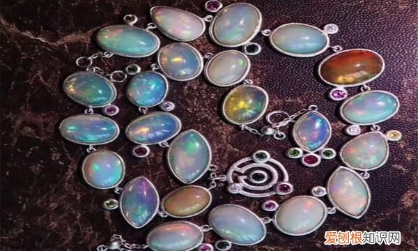 欧泊是什么石头，澳宝是什么宝石