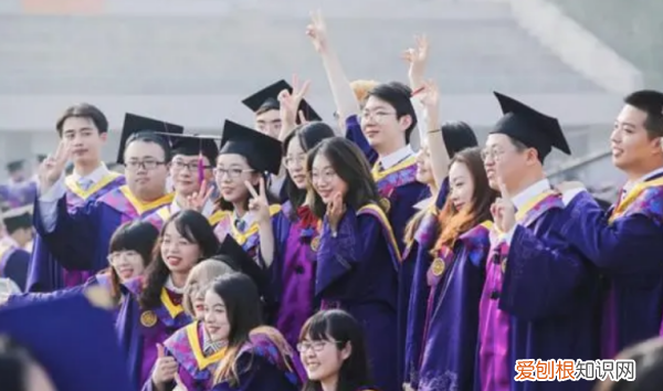 大学毕业几月份