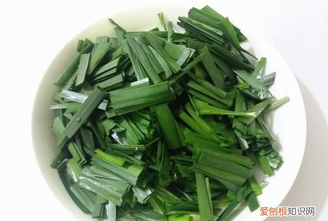 清明菜可以炒什么菜 清明菜和什么不能吃