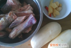 羊肉炖莲藕的做法，羊肉莲藕汤的做法及配料窍门