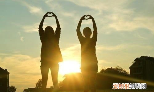 山山而川表达爱情吗，女生说山山而川的含义