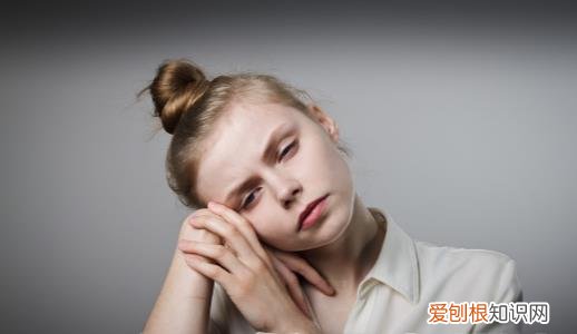 午睡超过30分钟精神更差 午睡消除困倦提高记忆力