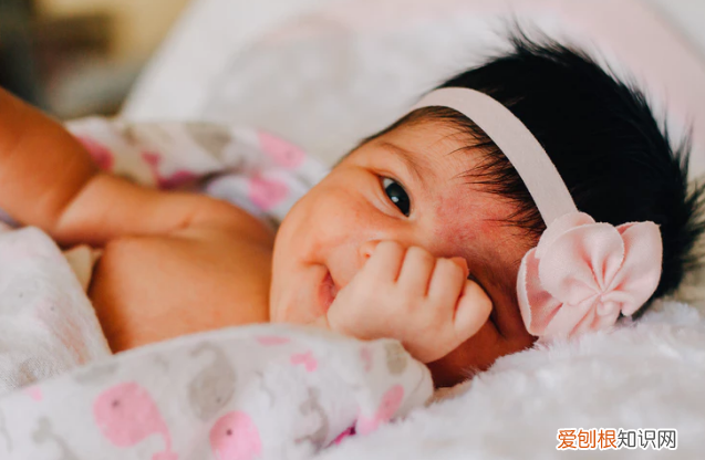 婴儿发展阶段0到12个月,0-12个月育儿重点:不同阶段娃发育特点及重点培养能力,收藏