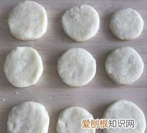 奶香土豆饼的做法，自制奶香土豆饼怎么做好吃