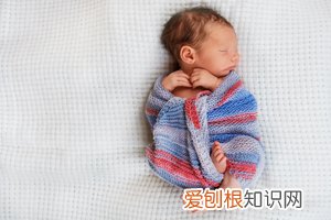 十五天的宝宝肚子硬是怎么回事 ，五十一天的婴儿肚子硬的正常吗