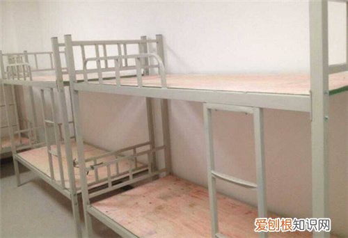 学校床铺的标准尺寸是多少，学校床铺规格