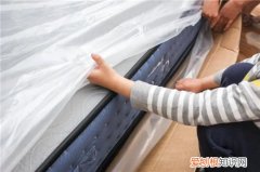 床垫怎么搬家，床垫怎么搬进家