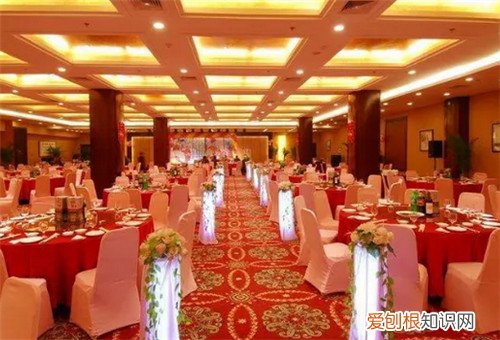 婚宴饭店多少一桌,婚宴饭店多少一桌菜