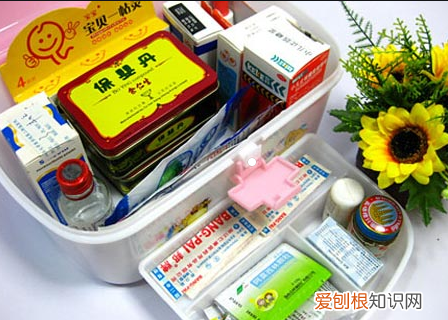 发生水灾的自救及救助方法，洪水来临落入水中如何自救视频