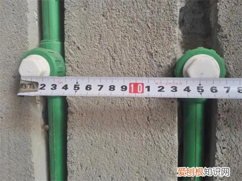 冷热水管间距标准尺寸是多少，冷热水管道间距标准
