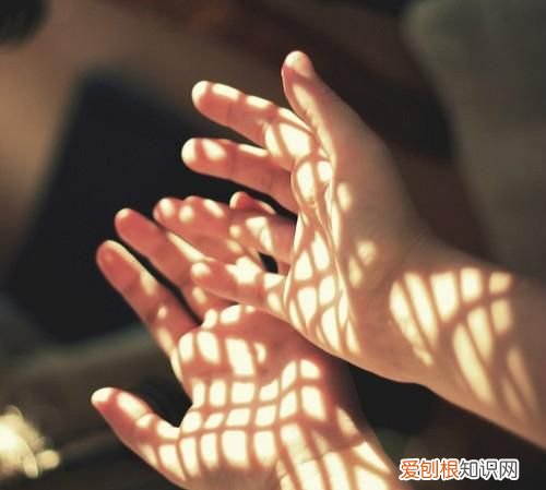 20条唯美英文语录句句都是经典 30句触动心灵的英文短句