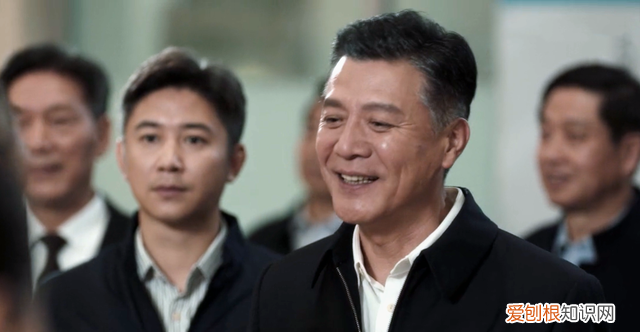 《扫黑风暴》还有第二季?裴伟、谢中林未落网,骆山河没办庆功宴