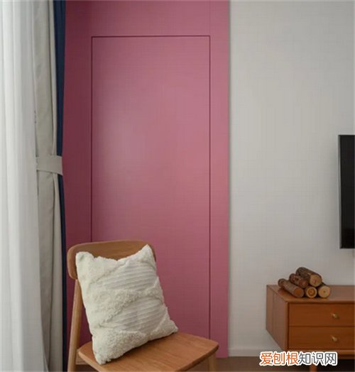 白墙用什么颜色卧室门，白墙配什么颜色室内门