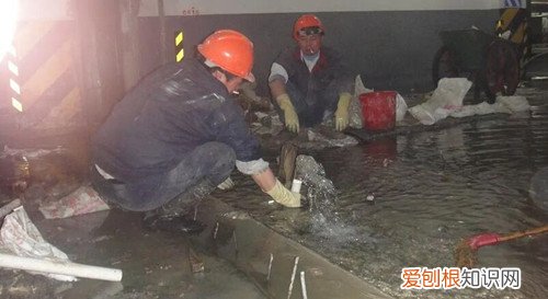 地下室往上冒水堵漏方法，地下室如何带水堵漏