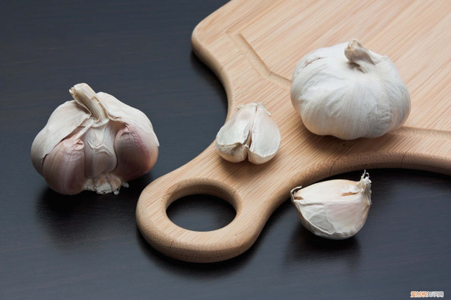 蒜苗几天浇一次水几天发芽 蒜苗几天浇一次水