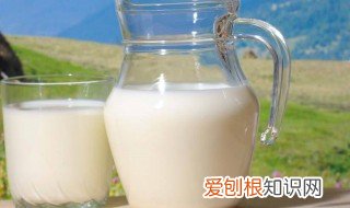 牛奶什么时候喝有助于睡眠 牛奶什么时候喝