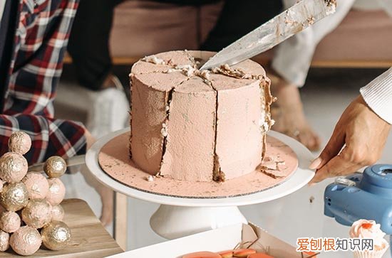 女儿生日简短走心的句子 抖音很火的女儿生日短句