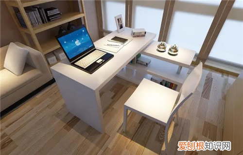 电脑桌的式样有哪些，电脑桌的式样卧室