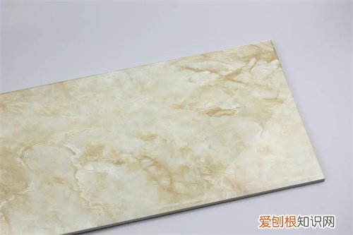 一块正方形地砖的面积大约9平对吗，一块地砖是9平方