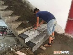 贴楼梯瓷砖的正确步骤是什么，楼梯怎样贴瓷砖最简单