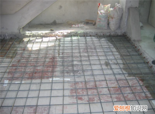 12厚现浇楼板如何配筋,楼层现浇板配筋