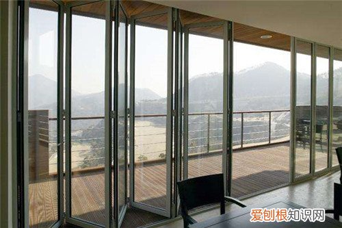 客厅隐形折叠门好用吗,客厅隐形折叠门效果图大全