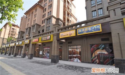 商铺门前几米归自己管，底商门前多少米为自己范围