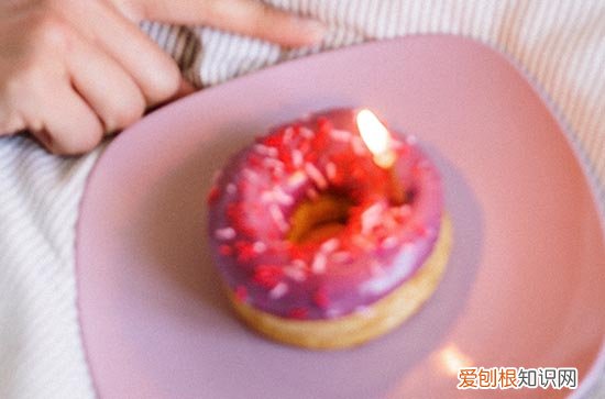 母亲对儿子最流行生日祝福语 抖音很火的儿子生日短句