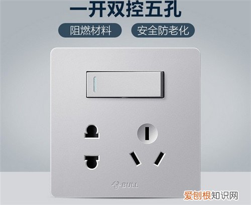 公牛插座三根线怎么接，公牛插座两根线怎么接