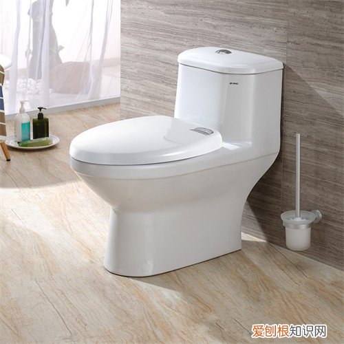 马桶出水慢无力冲不下去,马桶最近冲水无力