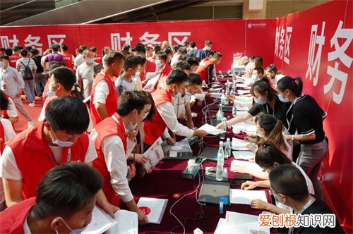 首付分期是什么意思，首付分期是什么意思啊