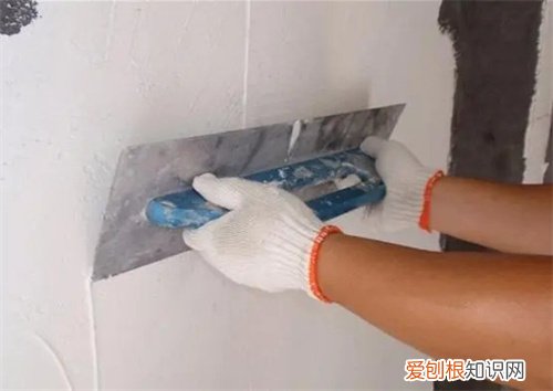 白水泥凝固后怕水吗，白水泥多久凝固 碰水