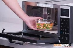 什么材质器皿可以放微波炉加热，哪种器皿可以放微波炉加热