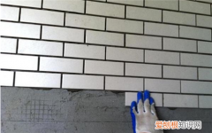 全瓷砖贴墙必须用瓷砖胶贴吗，为什么全瓷瓷砖要用胶贴