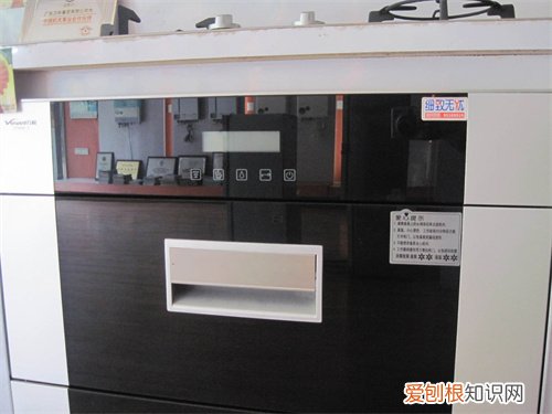 保洁柜和消毒柜有什么区别，消毒柜跟保洁柜有什么区别