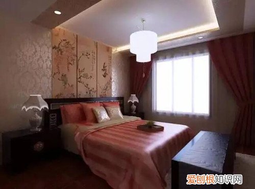 夜里卧室为何不能放水,夜里卧室为何不能放水呢