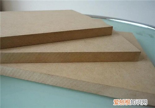 中纤板是什么材质，中纤板是什么材质的板材