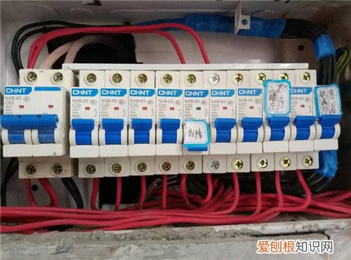 空气开关跳闸的原因及解决办法有哪些，空气开关跳闸是什么原因