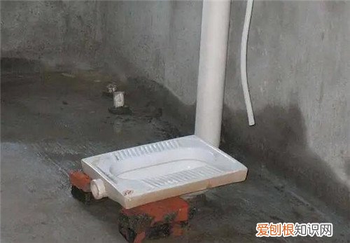 蹲便器排水管预留尺寸是多少，蹲便器排水管预留尺寸是多少合适